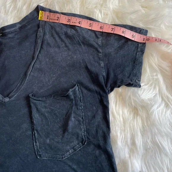 Truly Madly Deeply | XS Women’s Black T-Shirt with White Wash Design and Pocket - Picture 8 of 9